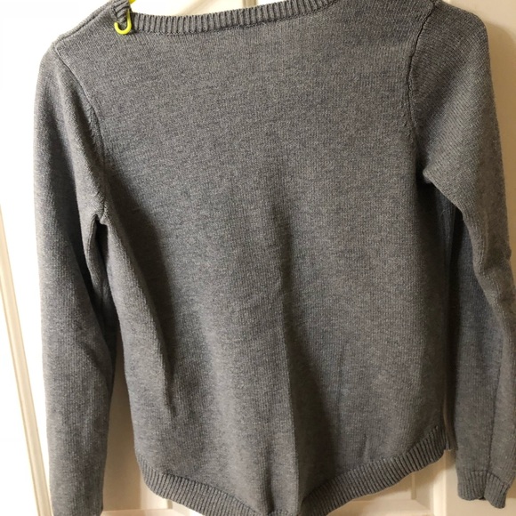 V-neck sweater - Picture 5 of 5